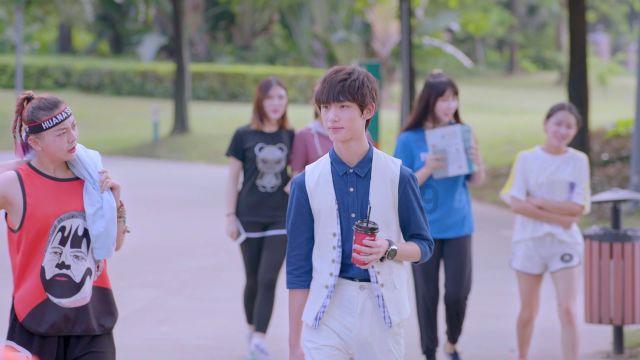 破碎的雕像